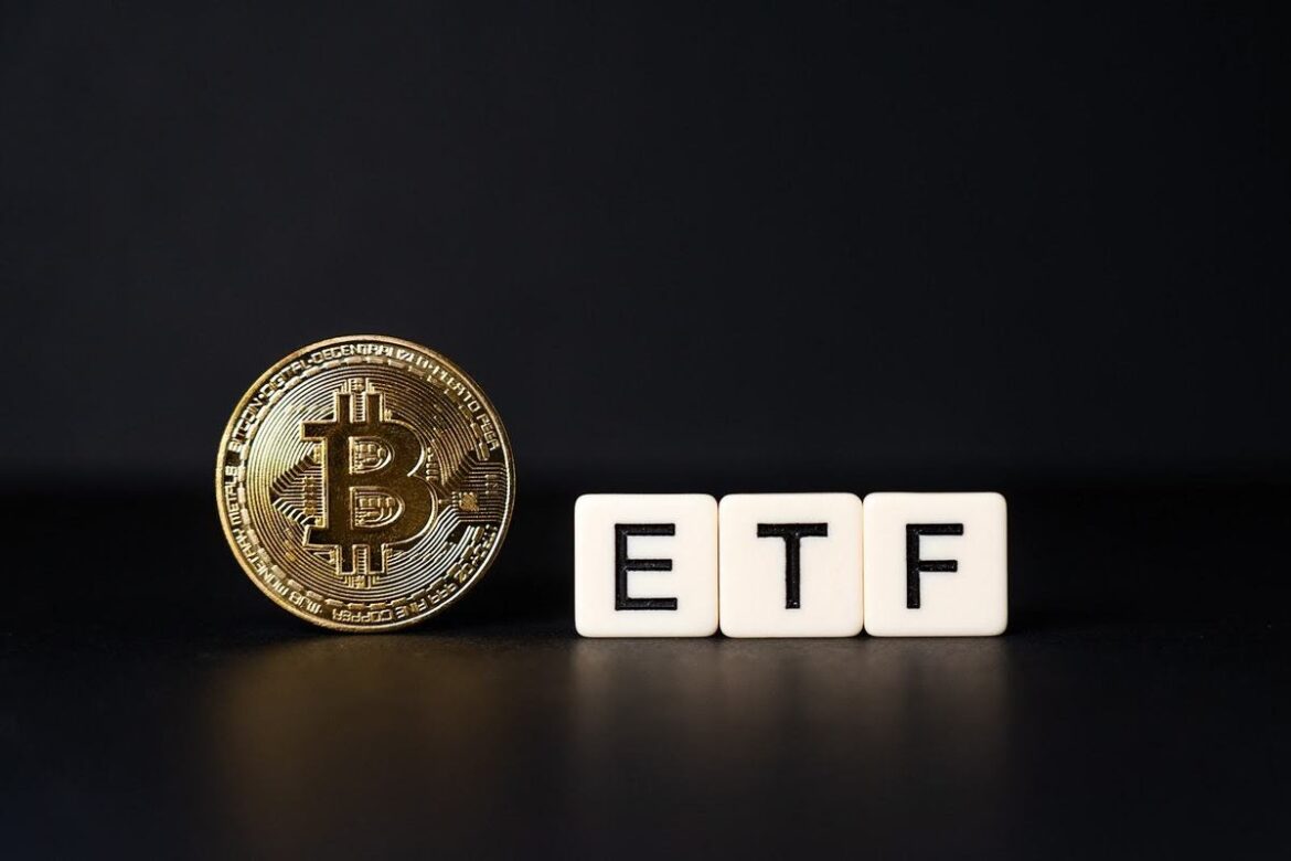 Bitcoin ETFs Rebound